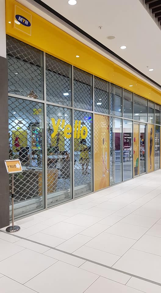 boutiques ORANGE et MTN 3 Sapelcam